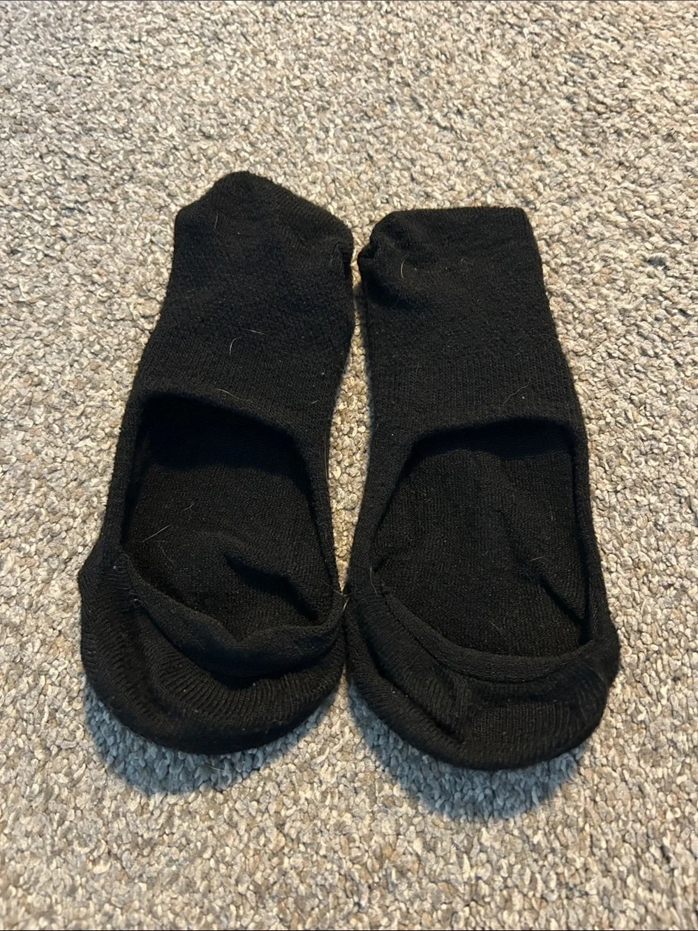 Fitted below the ankle socks